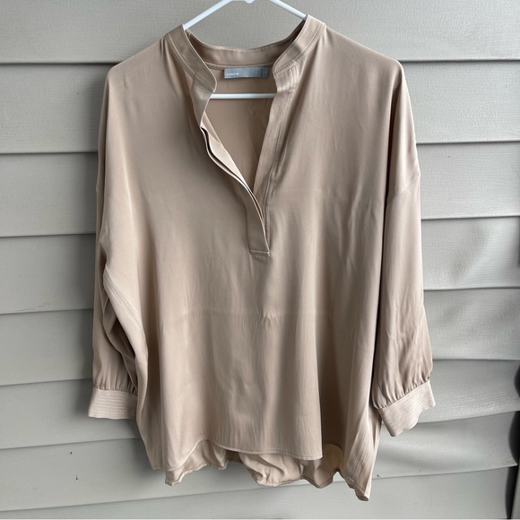 VINCE Silk 3/4 Sleeve Popover Blouse Women XS Tan Luxury Tunic Relaxed Fit NEW - Picture 1 of 10